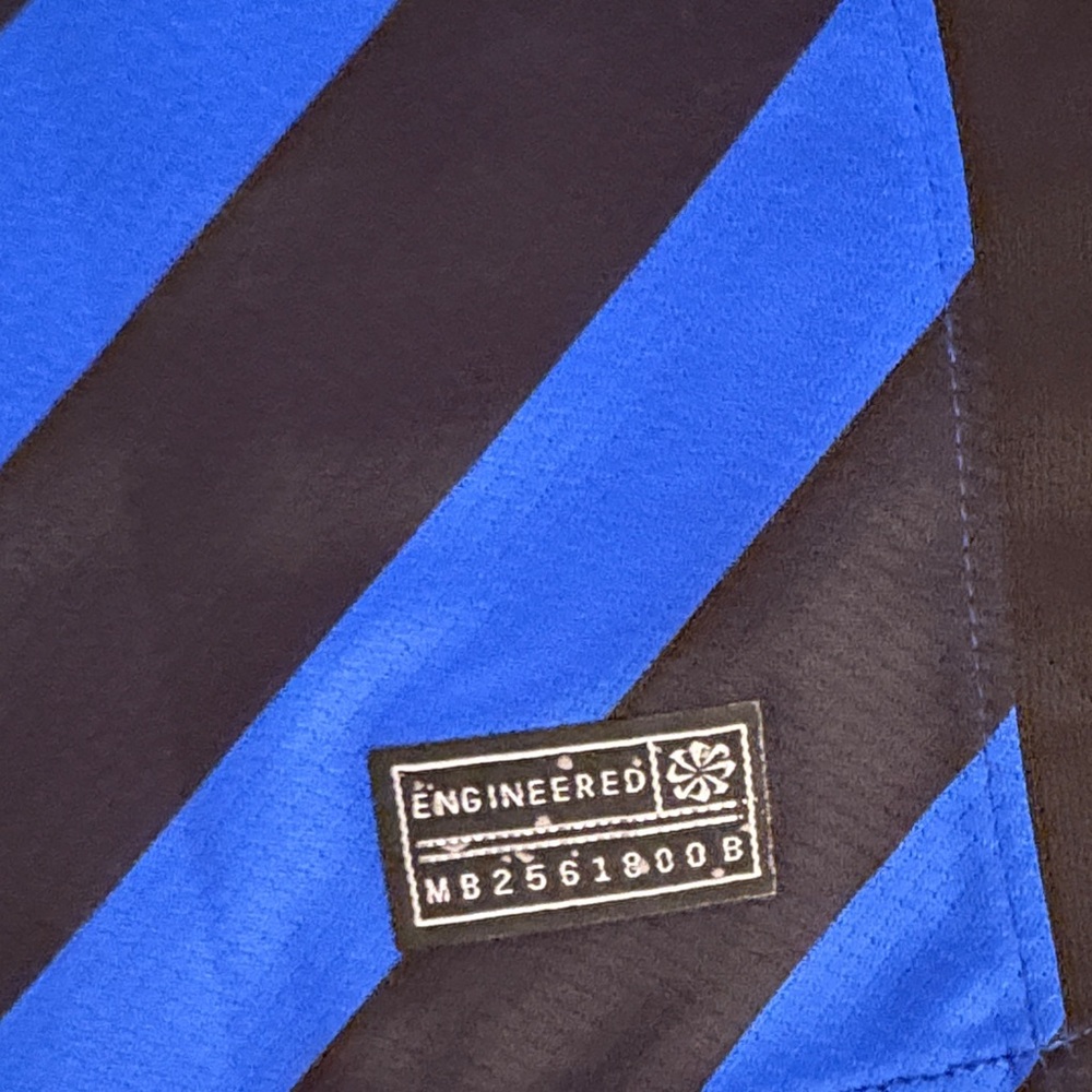 Nike Inter Milan Blue and Black Striped Men's Jersey Lautaro 10 - Picture 7 of 11